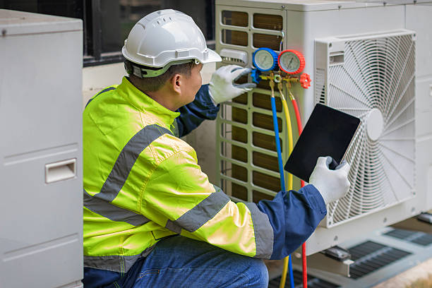 Professional Emergency Hvac Repair technician working in Sycamore, PA
